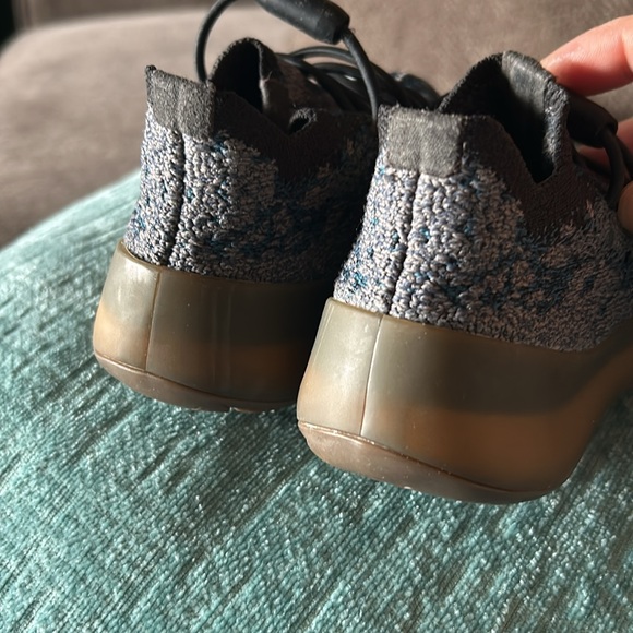 Yeezy Boost 380 Infants 'Covellite sz 6-1/2 nwot - Picture 3 of 7